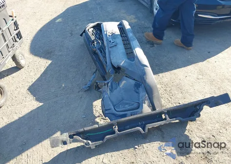 2019 Toyota Rav4 Le z USA, uszkodzony, nr VIN JTMG1RFV2KD507657